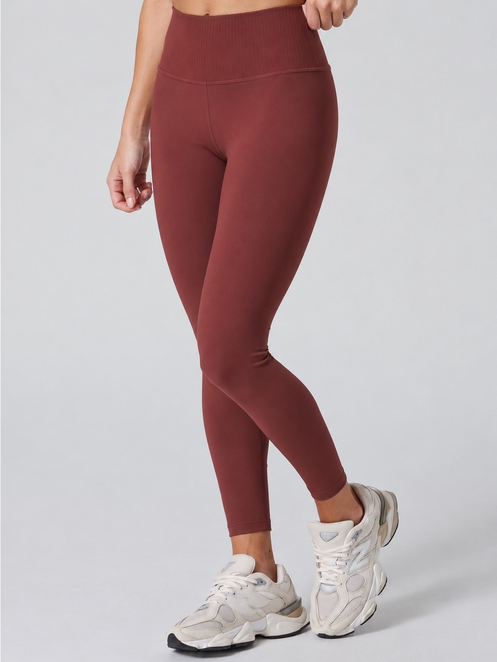 Vuori Leggins cinnamon color , Size Small